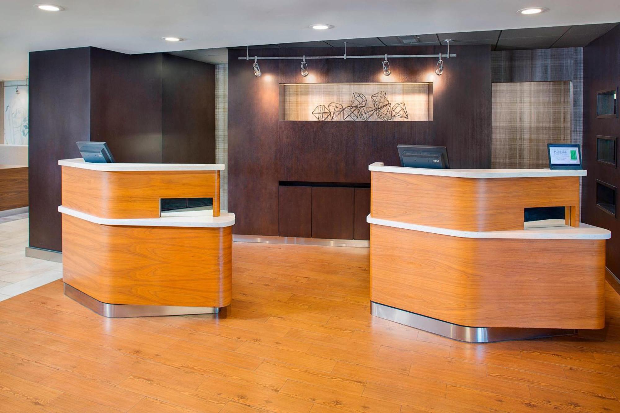 Courtyard By Marriott Birmingham Homewood Exterior photo